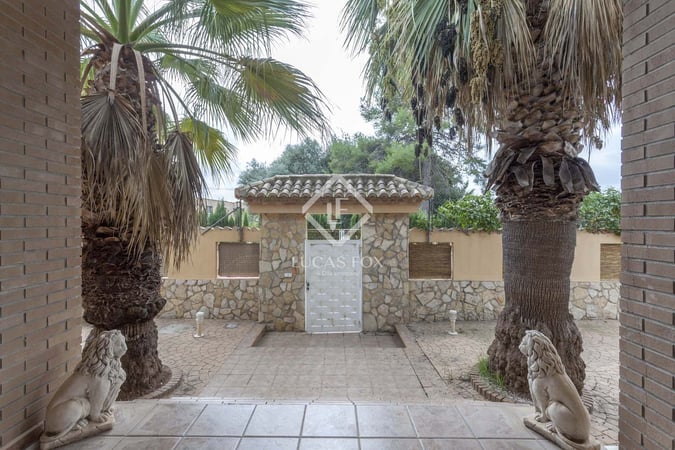 House in Paternain - view 1