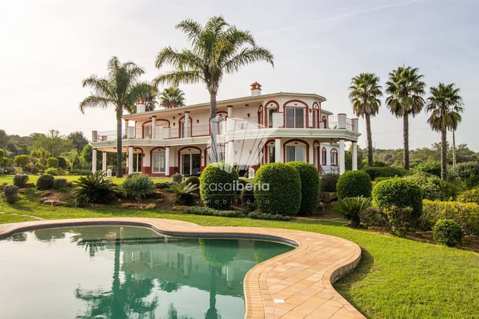 House in Vale da Lama - view 1