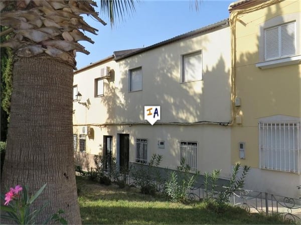 House in Jaen - view 1