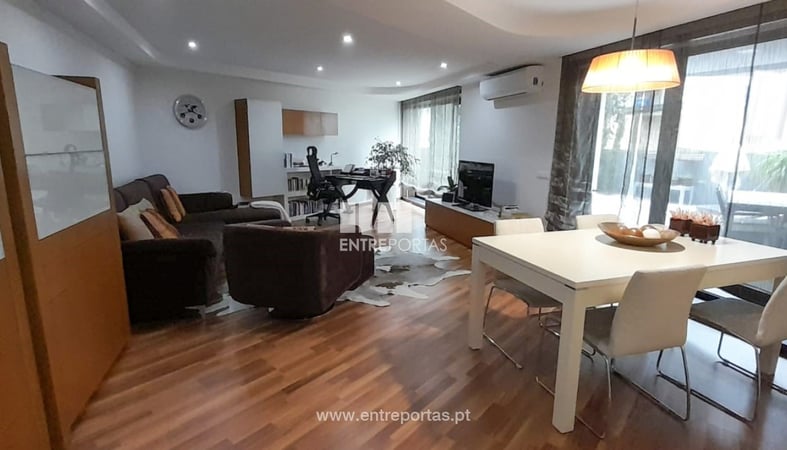 House in Povoa de Varzim - view 1