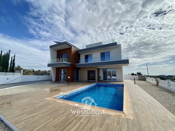 House in Anarita - view 1