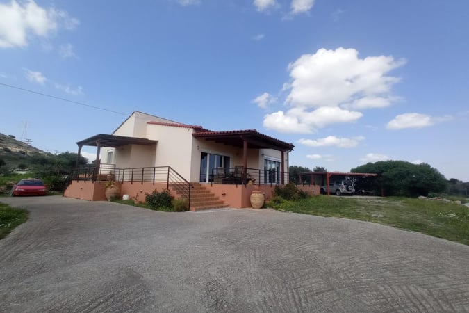 House in Agios Nikolaos - view 1