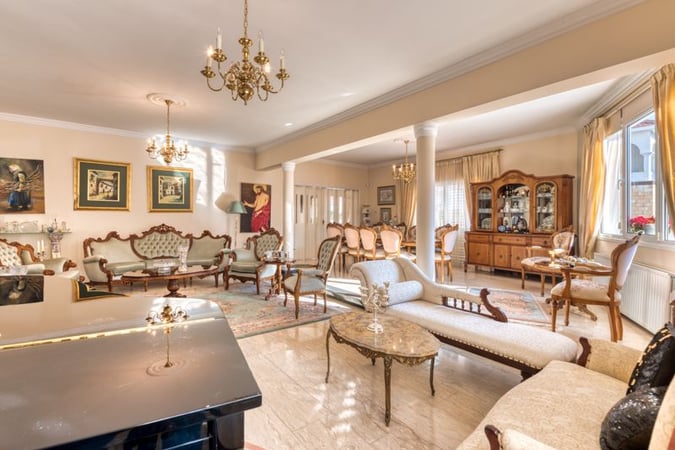 Villa in Larnaka - view 1