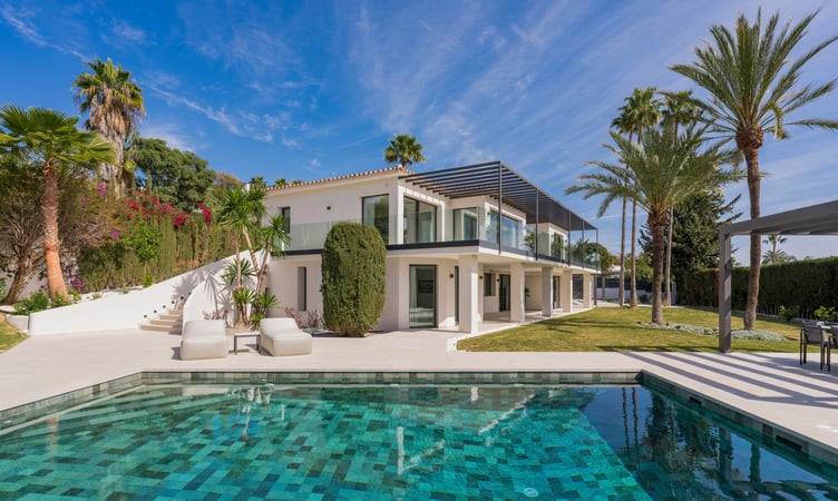 Villa in Marbella - view 1