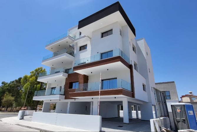 House in Zakaki - view 1