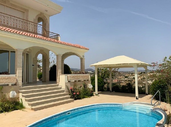 House in Agios Tychon - view 1