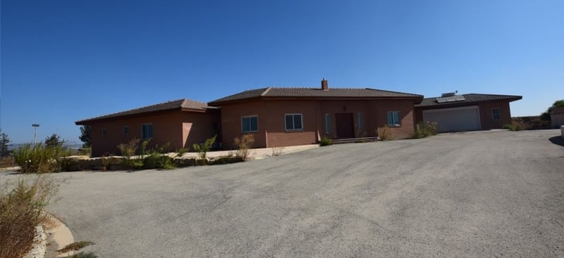 House in Palaiometocho - view 1