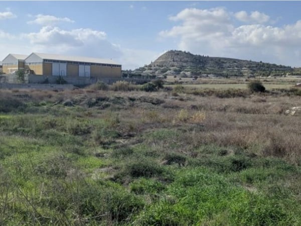 House in Alampra - view 1