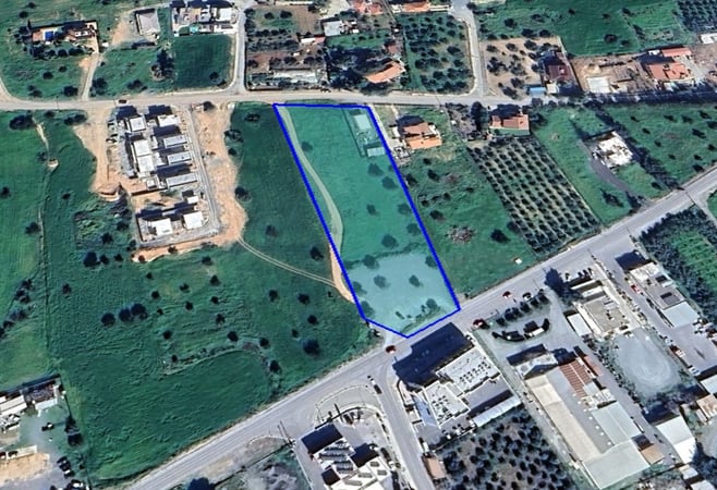 House in Ypsonas - view 1