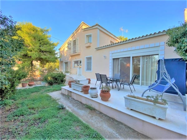 Villa in Aris - view 1