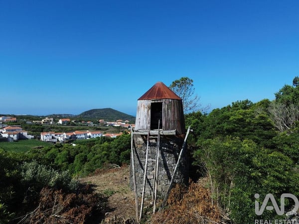 House in Criacao Velha - view 1