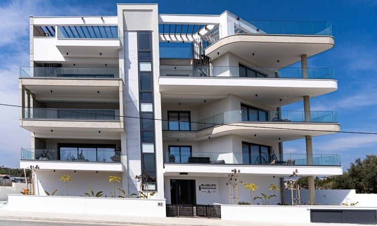 House in Kato Polemidia - view 1