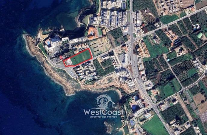 House in Kissonerga - view 1