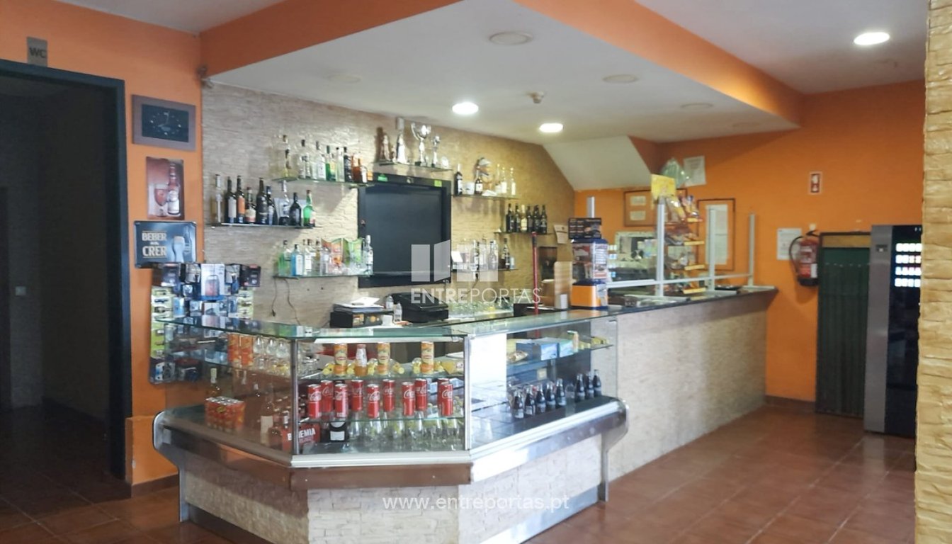 House in Santa Marta de Portuzelo - Image 3