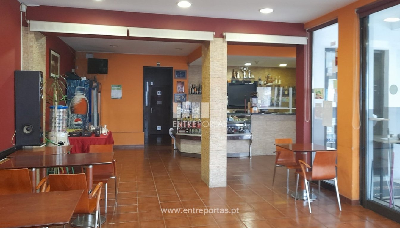 House in Santa Marta de Portuzelo - Image 2