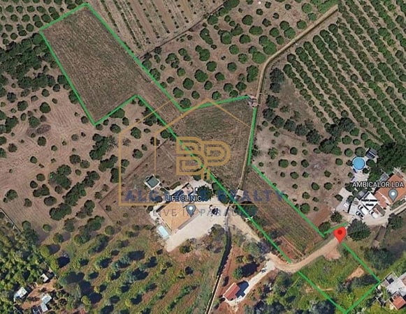 House in Lagoa - view 1