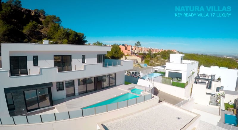 House in San Miguel de Salinas - view 1