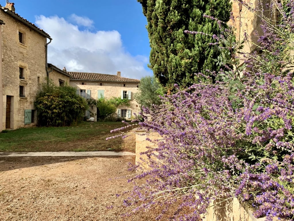 House in Sainte-Croix - Image 3