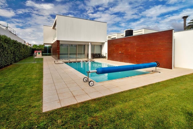 Villa in Ovar - view 1