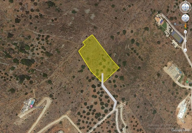 House in Agios Nikolaos - view 1