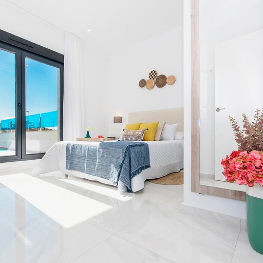 House in Alicante - Image 3