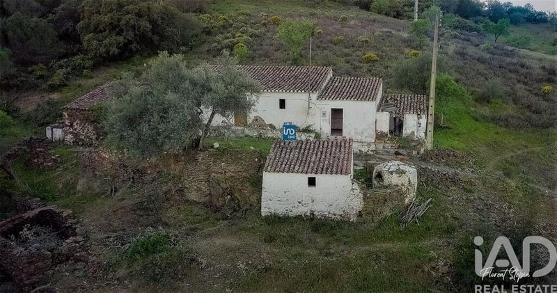 House in Pereiro - view 1