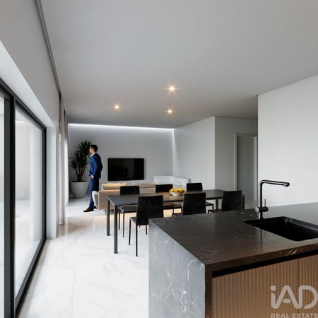 Apartment in Estombar - view 1