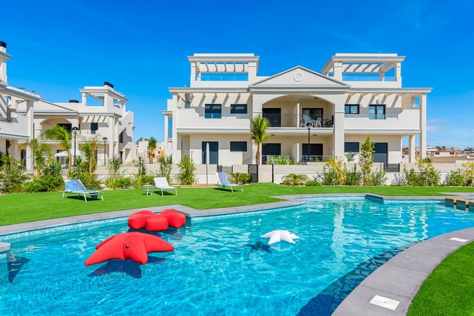 Apartment in Alicante - view 1