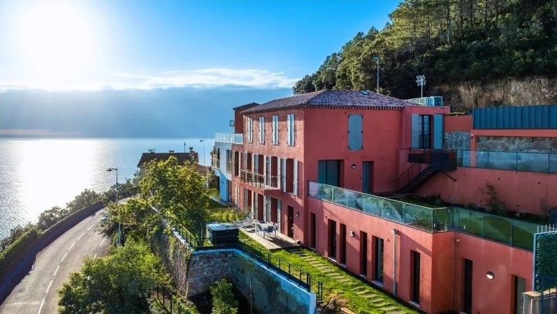 Apartment in Theoule-sur-Mer - view 1