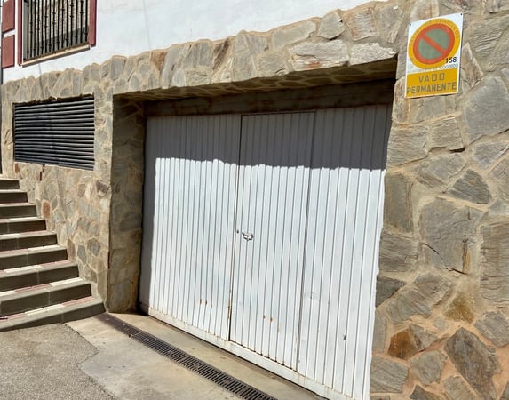 House in Riogordo - view 1