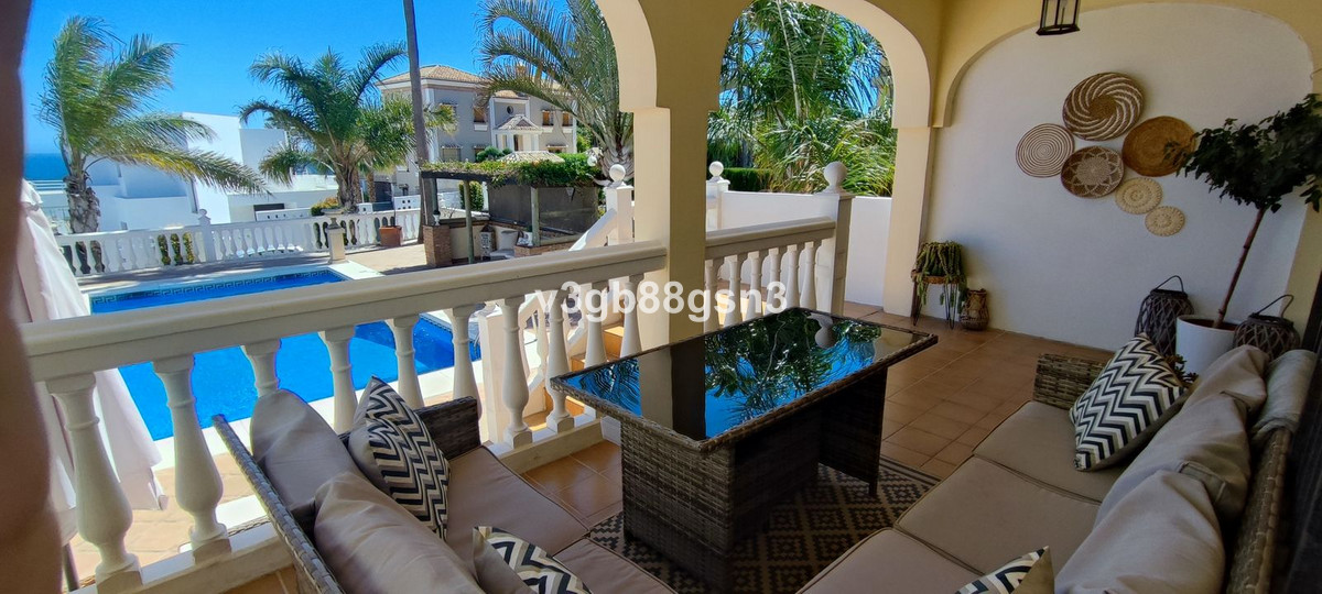 Villa in La Cala De Mijas - Image 2