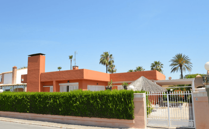 Villa in Torrevieja - view 1