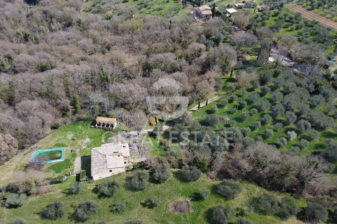 House in Sarteano - view 1