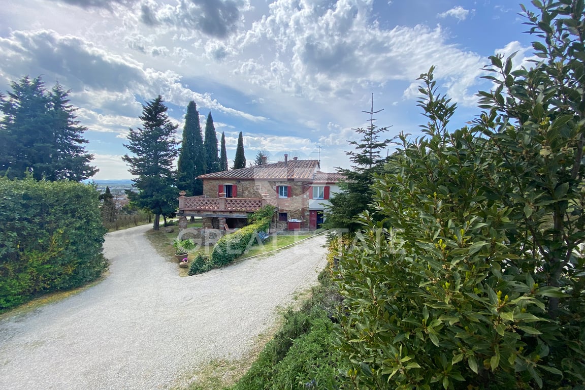 House in Castiglion Fiorentino - Image 2