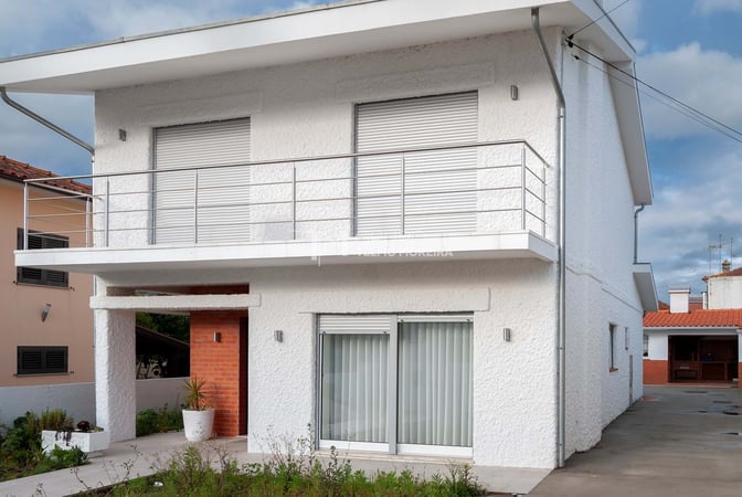 Villa in Beduido - view 1