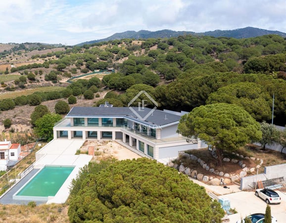 House in Teia - view 1