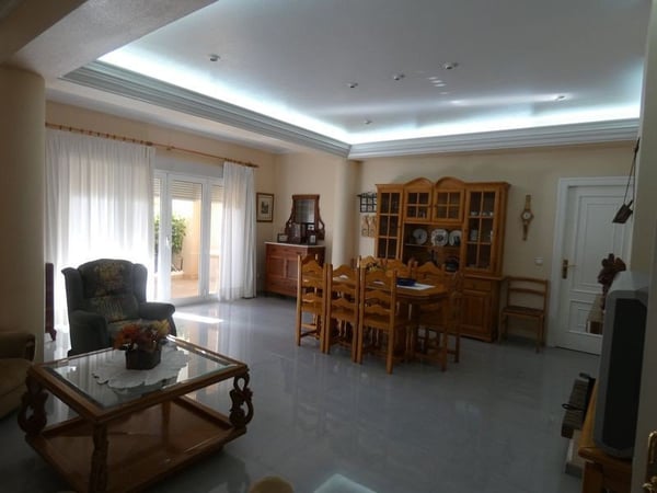 Villa in Almoradi - view 1