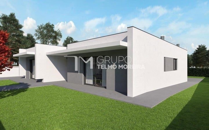 Villa in Travanca - view 1