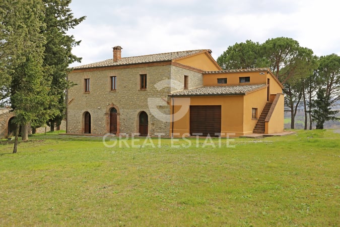 House in San Casciano dei Bagni - view 1