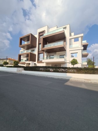 House in Geri - view 1