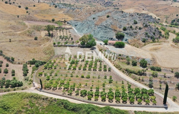 House in Choletria - view 1