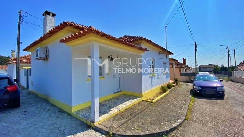 Villa in Sao Joao - view 1