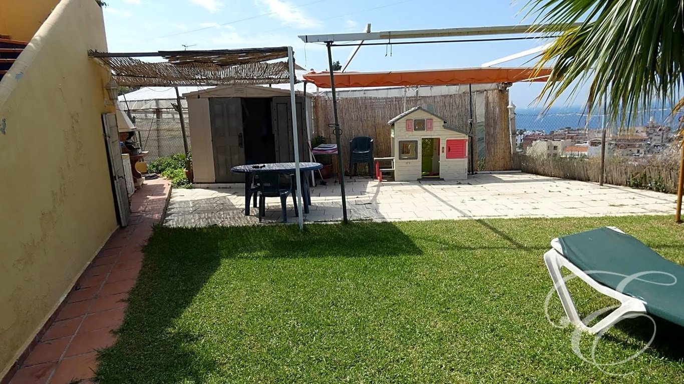 Villa in Caleta de Velez - Image 3