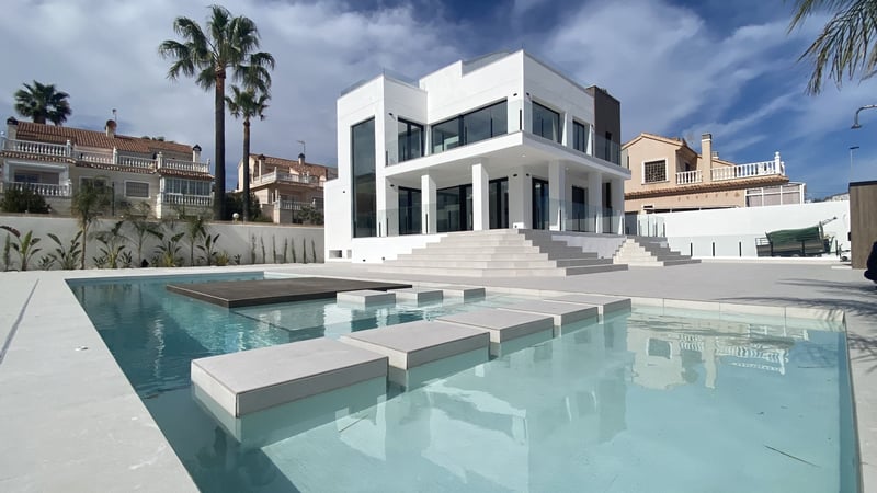 Villa in Torrevieja - view 1