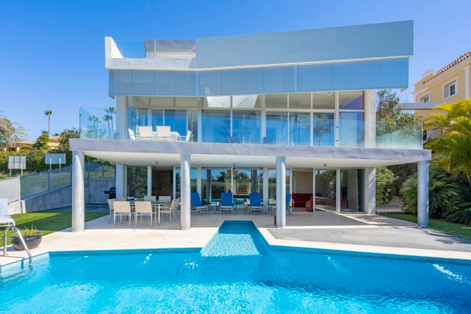 House in Estepona - view 1