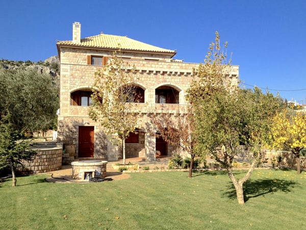 House in Monemvasia - view 1