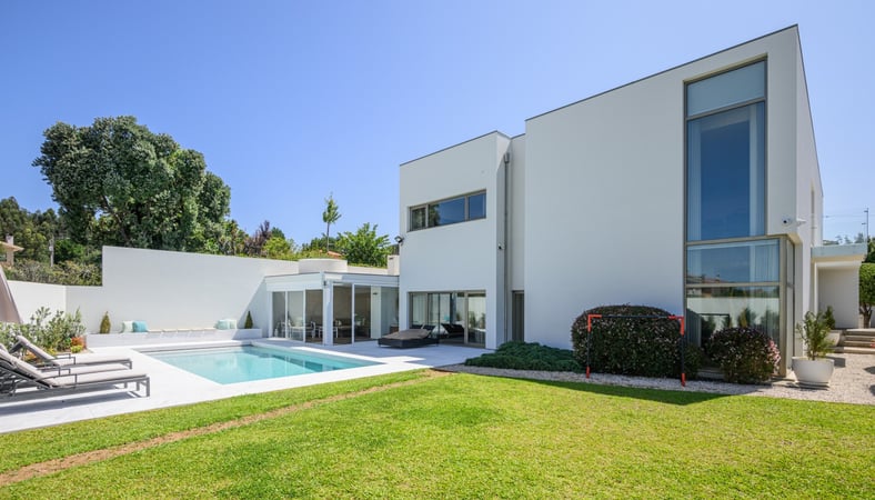 House in Valadares - view 1