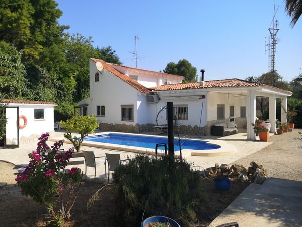 Villa in Salem - view 1