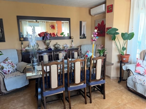 House in Ayora - view 1