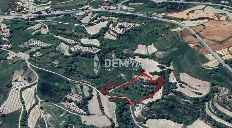 Land in Stroumpi - view 1